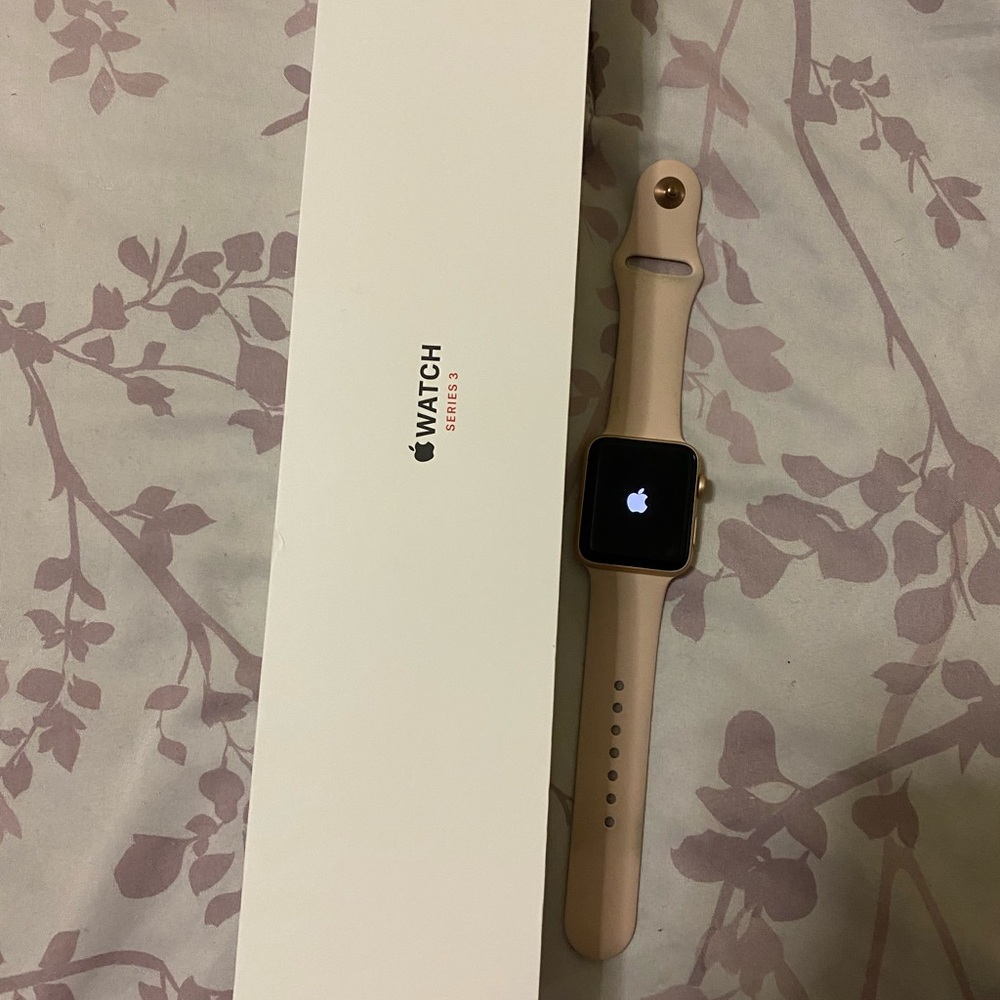 Apple Watch serie 3; 42 mm
